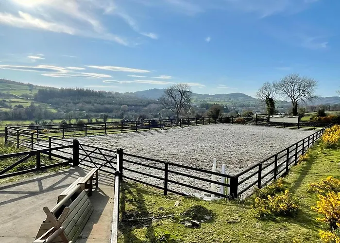 Maggie\'S Croft Cottages 4 Star Tourism Ni